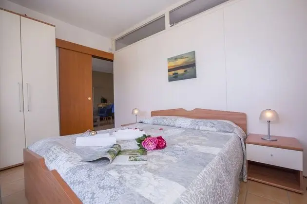 Standard Apart Daire, 1 Çift Kişilik Yatak ve Çekyat (Porto Letizia S3 B1)