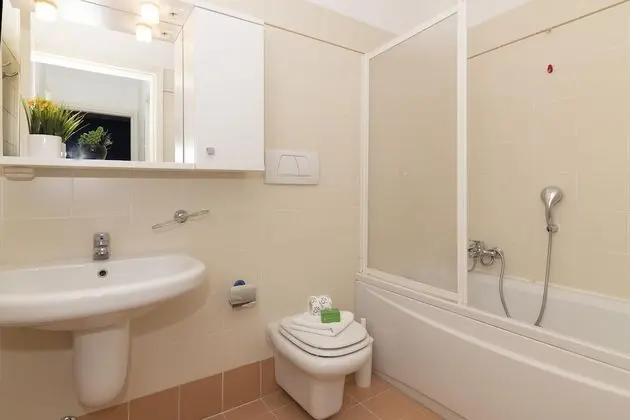 Standard Apart Daire, 1 Çift Kişilik Yatak ve Çekyat, Plaj Kenarı (Porto Letizia T3)