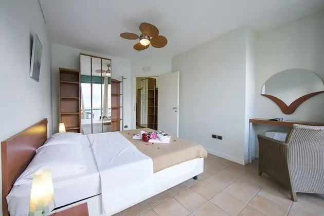 Family Apart Daire, 1 Çift Kişilik Yatak ve Çekyat, Göl Kenarı (Porto Letizia T9)