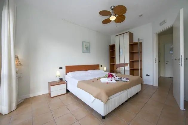 Family Apart Daire, 1 Çift Kişilik Yatak ve Çekyat, Göl Kenarı (Porto Letizia T9)