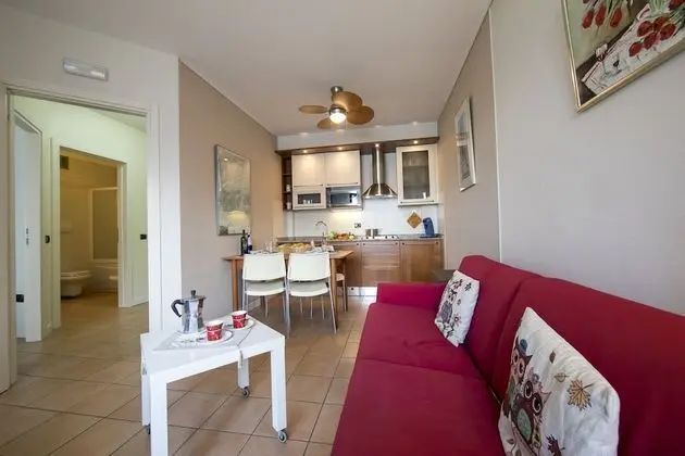 Family Apart Daire, 1 Çift Kişilik Yatak ve Çekyat, Göl Kenarı (Porto Letizia T9)