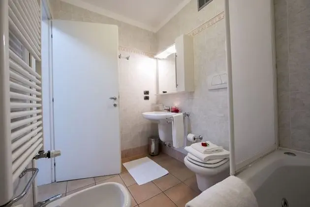 Family Apart Daire, 1 Çift Kişilik Yatak ve Çekyat, Göl Kenarı (Porto Letizia T9)