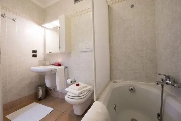 Family Apart Daire, 1 Çift Kişilik Yatak ve Çekyat, Göl Kenarı (Porto Letizia T9)