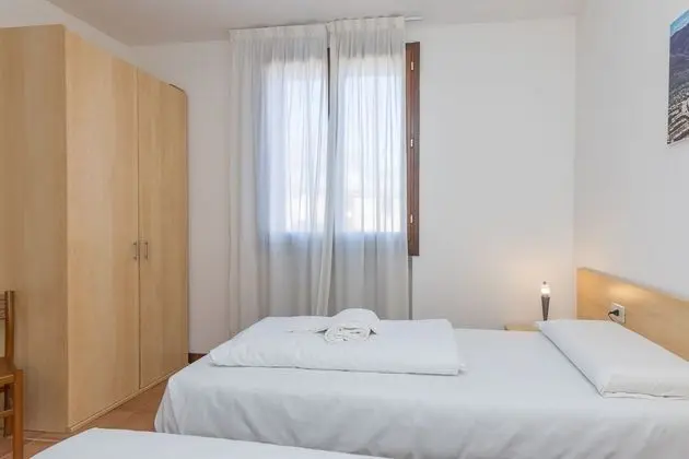 Standard Apart Daire, Birden Çok Yatak, 2 Banyolu, Bahçeli (Porto Letizia Torino 4)