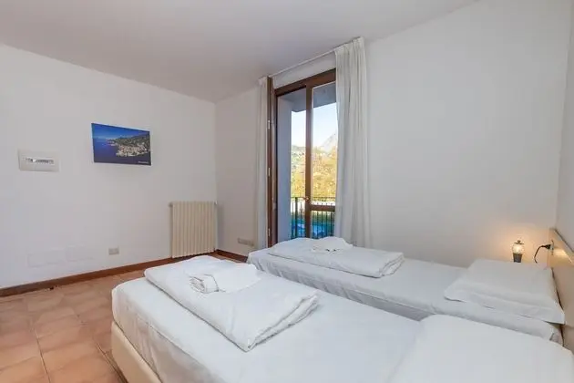 Standard Apart Daire, Birden Çok Yatak, 2 Banyolu, Bahçeli (Porto Letizia Torino 4)