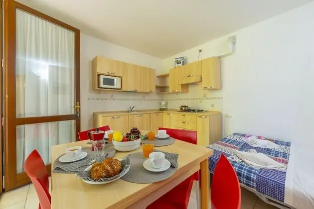 Standard Apart Daire, 1 Çift Kişilik Yatak ve Çekyat, Bahçeli (Porto Letizia Venezia 2)