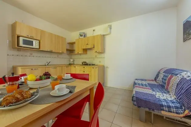 Standard Apart Daire, 1 Çift Kişilik Yatak ve Çekyat, Bahçeli (Porto Letizia Venezia 2)