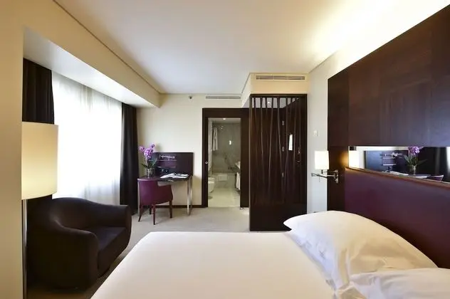 Executive Suite High Floor