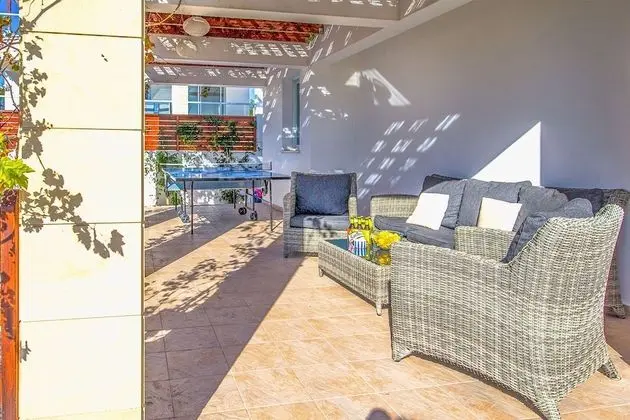 Villa, 4 Yatak Odası, Kişiye Özel Havuzlu