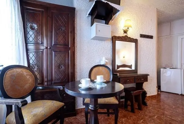 Tek Büyük veya İki Ayrı Yataklı Oda