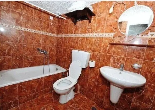 Üç Kişilik Oda