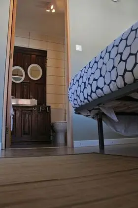 Tek Büyük Yataklı Oda, Balkon, Kısmi Deniz Manzaralı