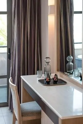 Double Room with Garden or Pool View