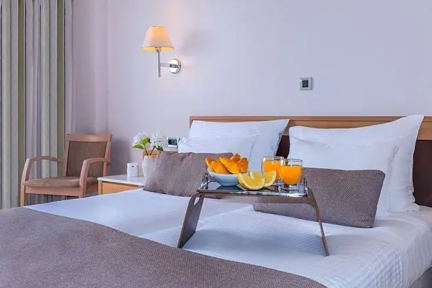 Double Room with Garden or Pool View