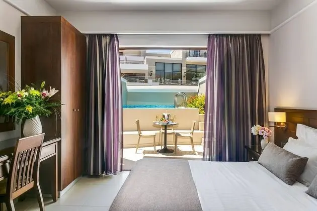Junior Suite with Private Pool
