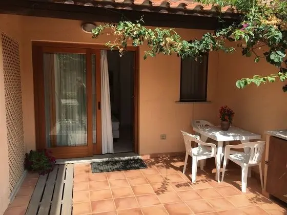 Comfort Tek Büyük veya İki Ayrı Yataklı Oda, 1 Büyük (Queen) Boy Yatak, Sigara İçilmez, Veranda