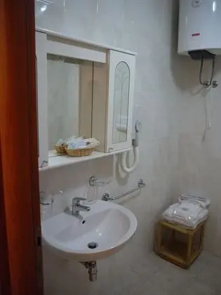 Comfort Tek Büyük veya İki Ayrı Yataklı Oda, 1 Büyük (Queen) Boy Yatak, Sigara İçilmez, Veranda