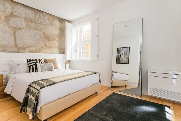 Apart Daire, 2 Yatak Odası, Balkon, Ek Bina