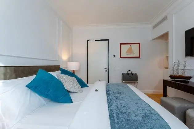 Standard Tek Büyük Yataklı Oda (King)