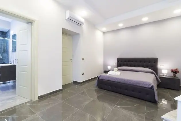 Deluxe Tek Büyük Yataklı Oda (Happiness)