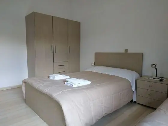 Üç Kişilik Oda, Kısmi Deniz Manzaralı