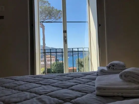 Deluxe Tek Büyük Yataklı Oda, Deniz Manzaralı