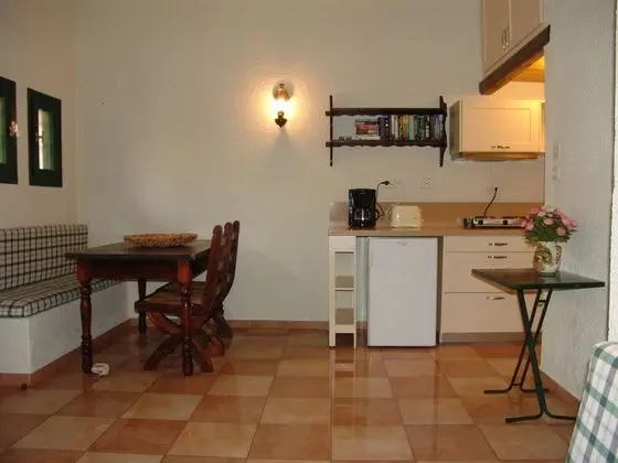 Superior Apart Daire, Bahçe Manzaralı