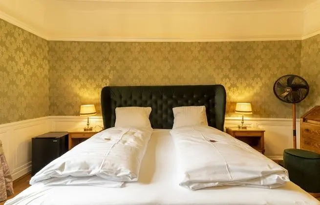 Basic Tek Büyük Yataklı Oda