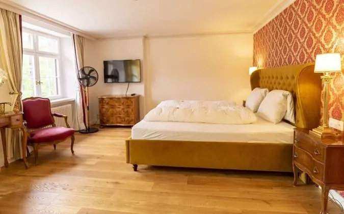 Basic Tek Büyük Yataklı Oda