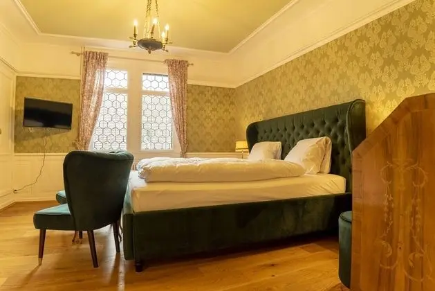 Basic Tek Büyük Yataklı Oda