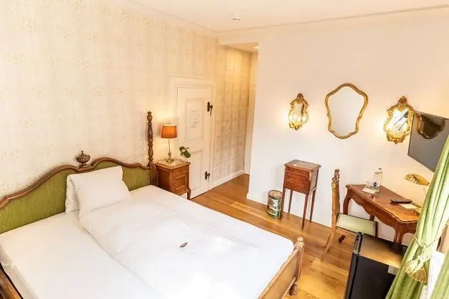 Economy Tek Büyük Yataklı Oda