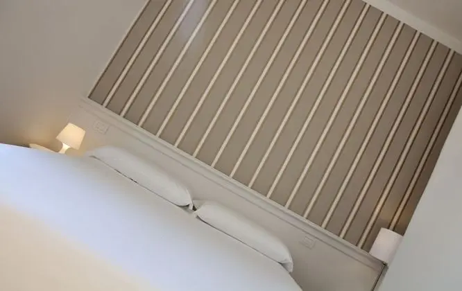 Design Tek Büyük Yataklı Oda, 1 Yatak Odası, Özel Banyo, Deniz Manzaralı