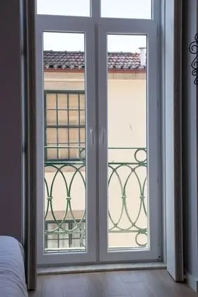 Stüdyo, Balkon, Nehir Manzaralı (I)