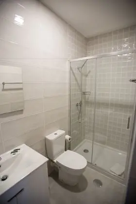Stüdyo, Balkon, Nehir Manzaralı (I)