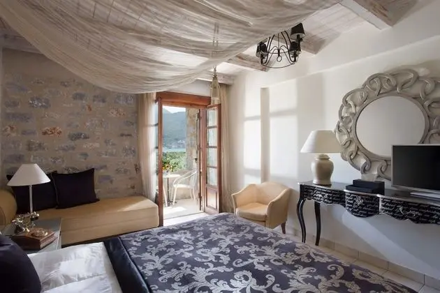 Superior Tek Büyük Yataklı Oda, Kısmi Deniz Manzaralı