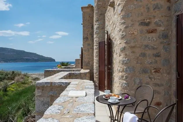 Superior Tek Büyük Yataklı Oda, Kısmi Deniz Manzaralı