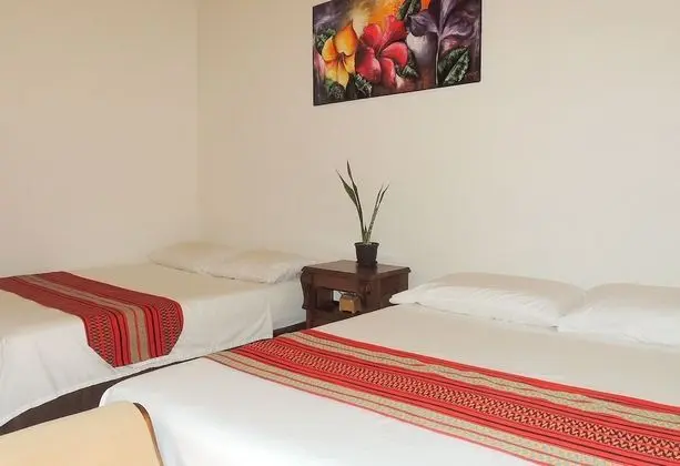 Comfort Dört Kişilik Oda, Özel Banyo, Havuz Manzaralı (Cayena Cuadruple)