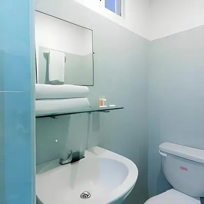 Standard Tek Büyük Yataklı Oda