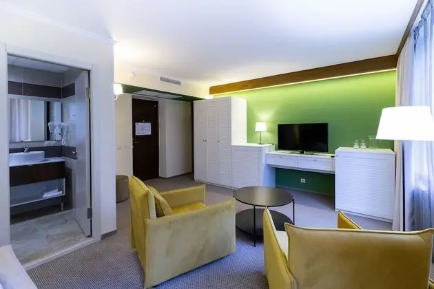 Comfort Tek Büyük veya İki Ayrı Yataklı Oda