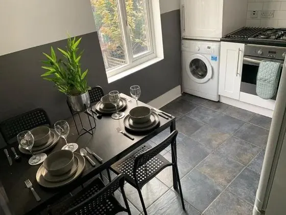 Elite Tek Büyük Yataklı Oda