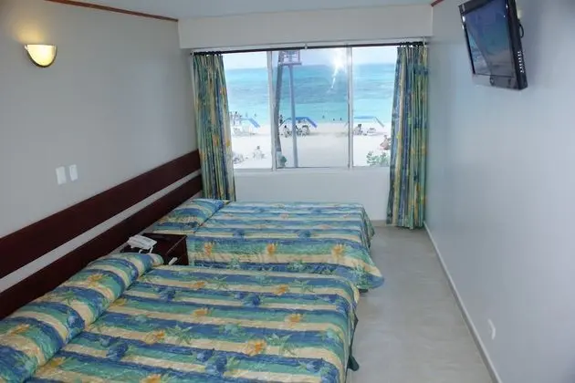 Üç Kişilik Oda, Deniz Manzaralı