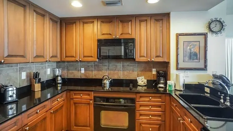 Deluxe 3 Bedrooms 3.5 Bath Condo, Waterview