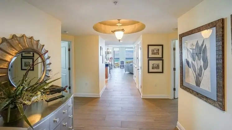 Deluxe 3 Bedrooms 3.5 Bath Condo, Waterview