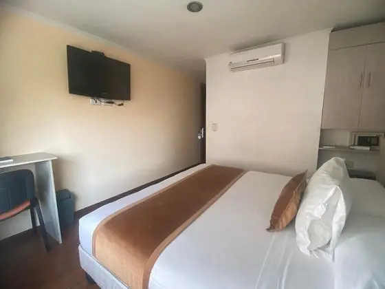 Standard Tek Büyük Yataklı Oda