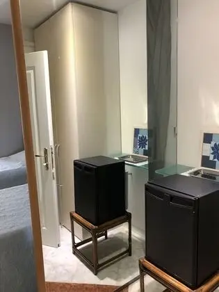 Üç Kişilik Oda