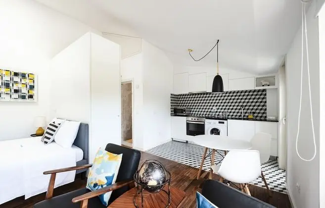 Apart Daire, 1 Büyük (Queen) Boy Yatak, Sigara İçilmez