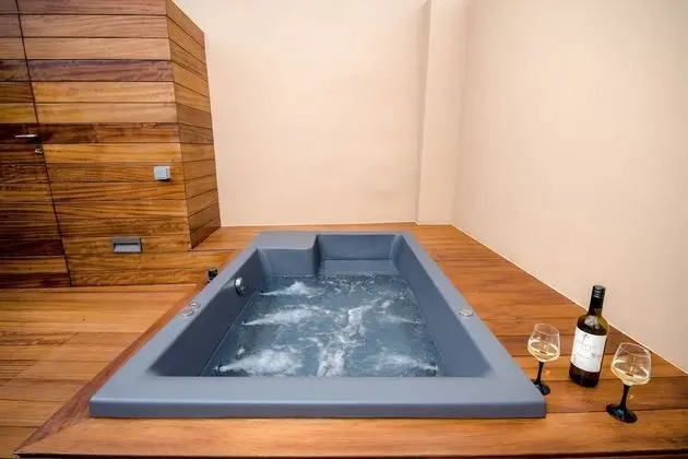 Deluxe Oda, Sigara İçilmez, Teras (Hot Tub, 2nd Floor)