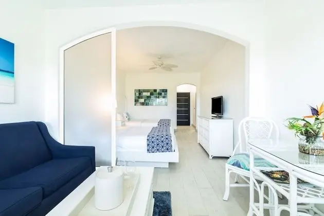 Standard Plus - 2 Double Beds