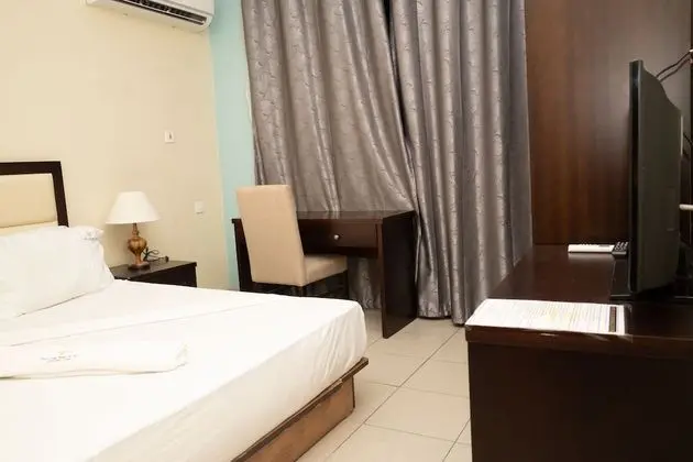 Deluxe Tek Büyük Yataklı Oda