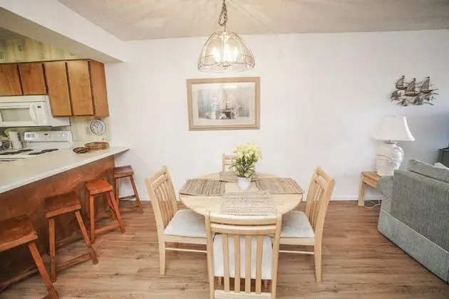 Condo, 2 Bedrooms (O3)